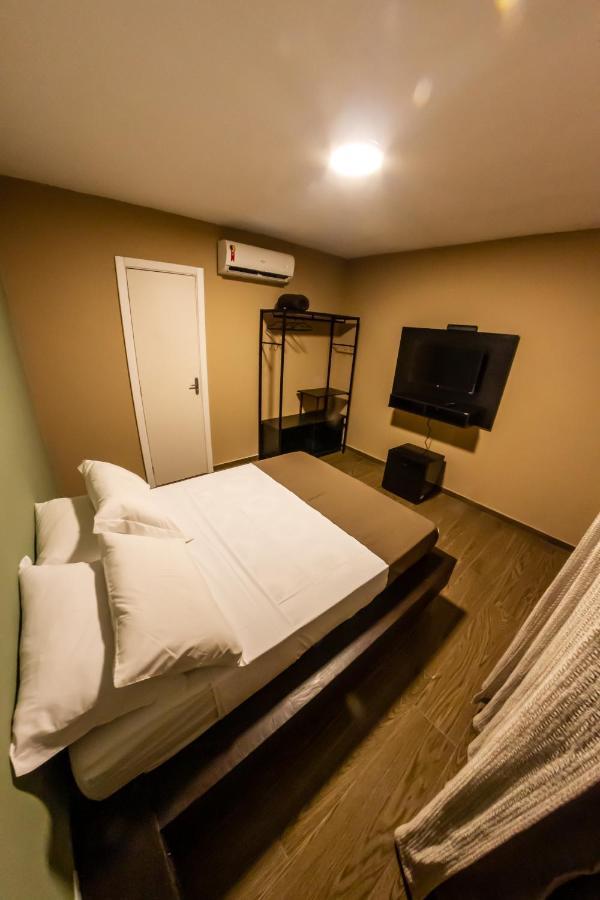 Bonabrigo Hostel & Suites Балнеариу-Камбориу Экстерьер фото